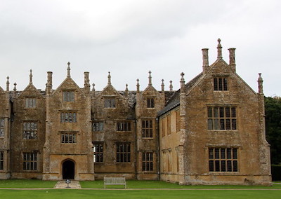 Barrington Court www.flikr.com by Mike Finn cropped