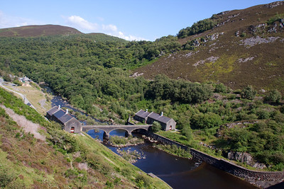 Elan Valley by Tony Hisgett - Flickr